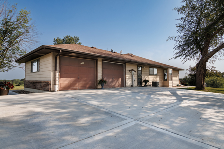Country Acreage With Updated Home!  Wallace State Park Area! - image 3