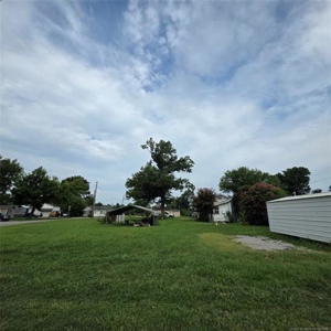 Claremore, Oklahoma Investment Home in Town For Sale - image 11