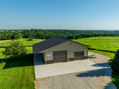 42+/- Acres with 4 Bedroom Home in Decorah IA - image 23