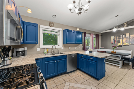 4 Bedrooms | 3 Bathrooms beautifully maintained ranch - image 42