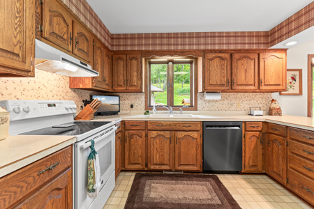 36 +/- Acres of Peaceful Living in Portage WI - image 47