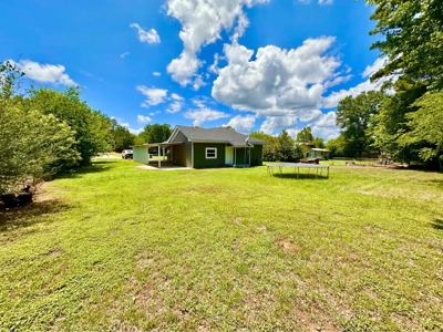 East Texas Home For Sale In Alto Texas - image 2