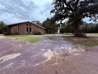 Hawkins Wood County Texas - Commercial Building - Church For Sale - image 4
