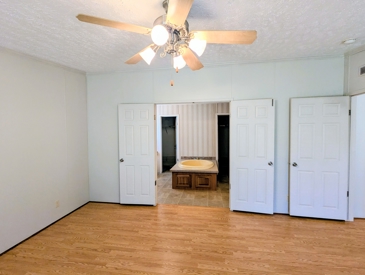 Listing 15