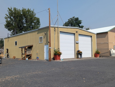 Eastern Oregon Commercial Building - image 1