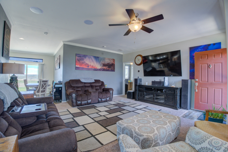 Custom Home on 3 Acres with RV Hookup - image 13