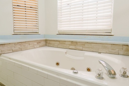 2.28-Acre South TX Home with Pool & 2,000 Sq. Ft. Shop For Sale - image 11