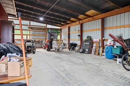 Amazing Country Home - Garage, Workshop, Apartment, on 2.29 Acres - image 22