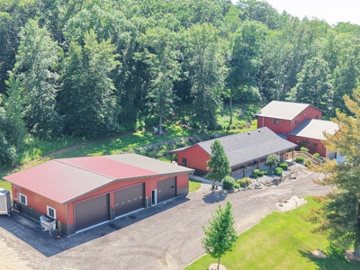 Amazing Country Home - Garage, Workshop, Apartment, on 2.29 Acres - image 24