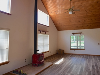 White River Luxury Lodge Estate | Acreage With World Class Views - image 37