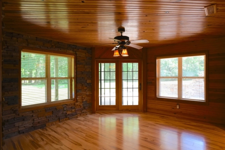 White River Luxury Lodge Estate | Acreage With World Class Views - image 31