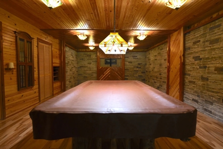 White River Luxury Lodge Estate | Acreage With World Class Views - image 28