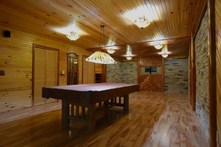 White River Luxury Lodge Estate | Acreage With World Class Views - image 44
