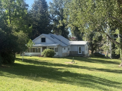 Charming Colorado Country Dream Home in Dolores Colorado - image 1