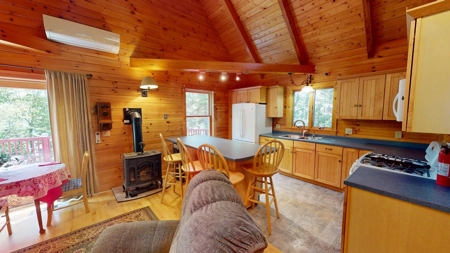 Private Oceanfront Home - Lubec, Maine - image 10