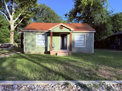 2BR-1BA Cottage Style Home in Town - Winnsboro Franklin County TX - image 3