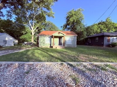 2BR-1BA Cottage Style Home in Town - Winnsboro Franklin County TX - image 1