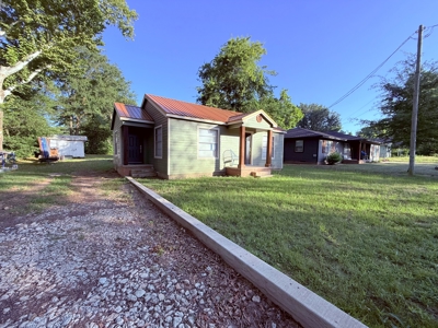 2BR-1BA Cottage Style Home in Town - Winnsboro Franklin County TX - image 20
