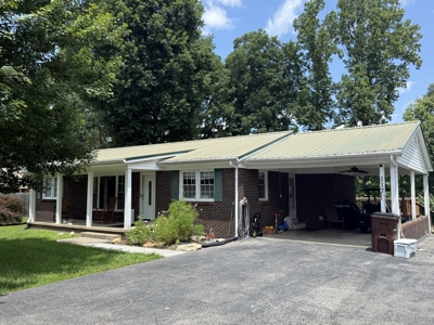 3 Bed 2 Bath Brick Home - Move In Ready - Liberty, KY. - image 4