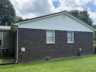 3 Bed 2 Bath Brick Home - Move In Ready - Liberty, KY. - image 9