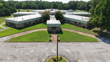 Commercial Building And Land For Sale In North Central Arkansas - image 8