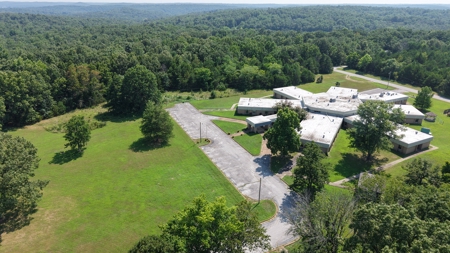 Commercial Building And Land For Sale In North Central Arkansas - image 10