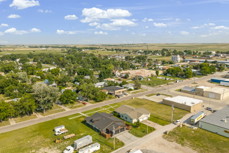 Downtown Duplex for Sale in Gordon Nebraska - image 27