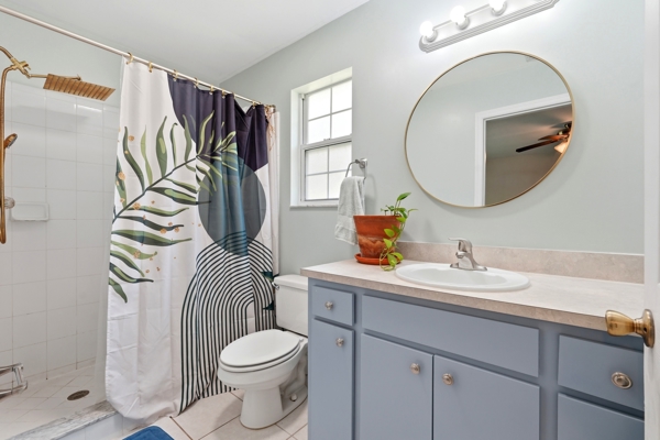 Florida Living Meets Small Town Charm in High Springs!