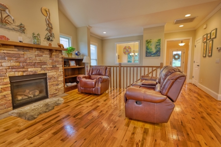 Home For Sale In Auburn Hills Community - image 8