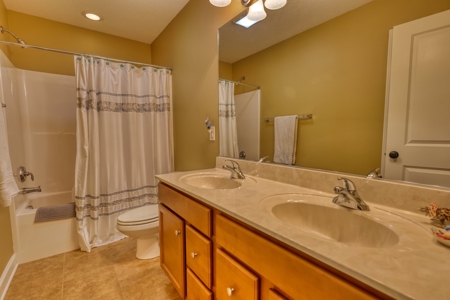 Home For Sale In Auburn Hills Community - image 15