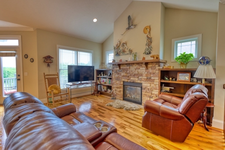 Home For Sale In Auburn Hills Community - image 37