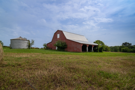 Pattonsburg Mo Home & 40 Acres For Sale - image 15