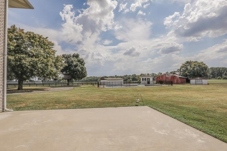 40acre equestrian estate,homeW/stables for sale near Franklin Ky - image 27