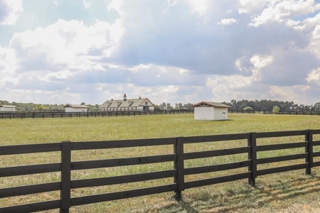 40acre equestrian estate,homeW/stables for sale near Franklin Ky - image 35