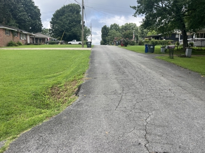 Charming In-Town Brick Home-3 Bed, 1 Bath in Collinwood, Tn.! - image 28