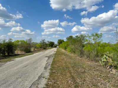 Unrestricted Hunting & Recreational Land Near Beeville - image 19