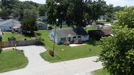 Fantastic Home For One Level Living!  3 Bedroom Ranch Style Home! - image 11