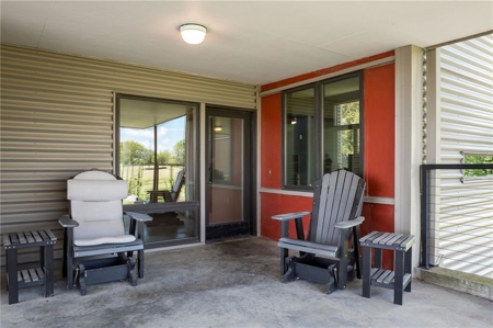 Exceptional Modern Living on 16.5± Private Acres - image 13