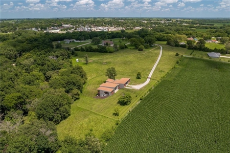 Exceptional Modern Living on 16.5± Private Acres - image 6