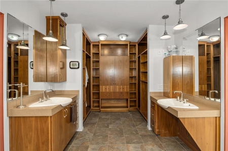 Exceptional Modern Living on 16.5± Private Acres - image 39