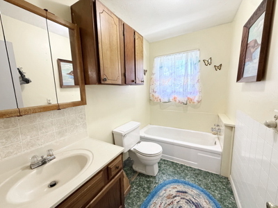 Country Home and Farm for Sale in Cedar County Missouri - image 25