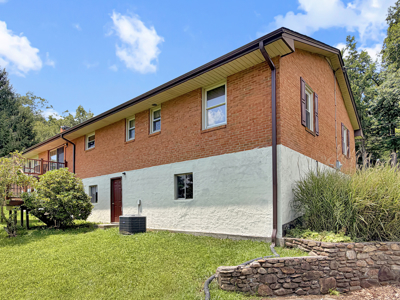 Brick Ranch for Sale in Copper Hill VA - image 23