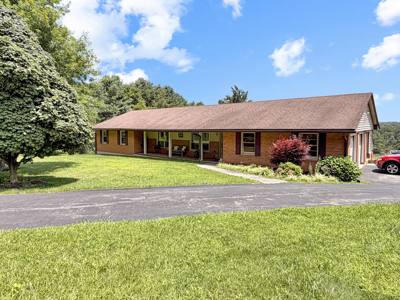 Brick Ranch for Sale in Copper Hill VA - image 13