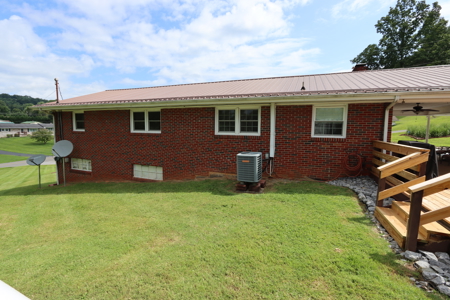 Brick Ranch for Sale in Bristol VA - image 6