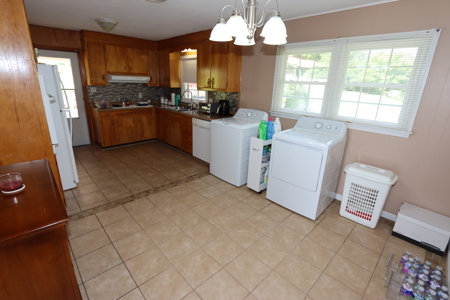 Brick Ranch for Sale in Bristol VA - image 34