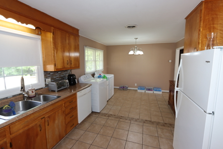 Brick Ranch for Sale in Bristol VA - image 14