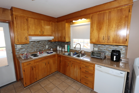 Brick Ranch for Sale in Bristol VA - image 23