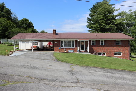 Brick Ranch for Sale in Bristol VA - image 31