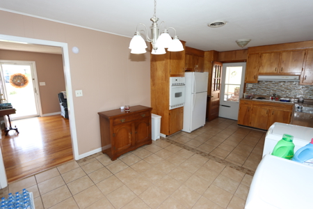 Brick Ranch for Sale in Bristol VA - image 15