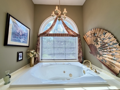 Custom Home on 9.93 ± Acres in Salem, MO with Stocked Pond - image 27
